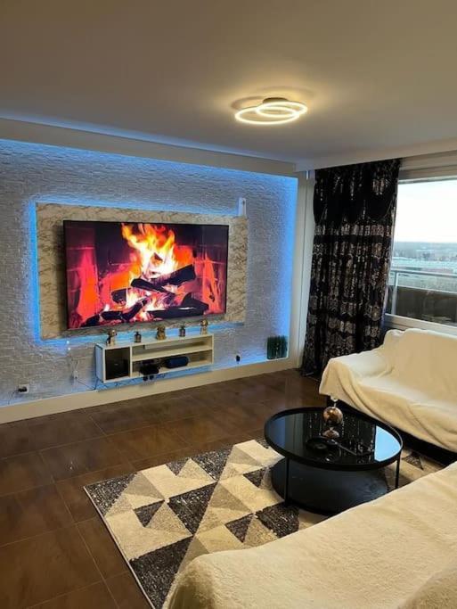 Appartement Meuble 92m2 + 2 Terrasses *