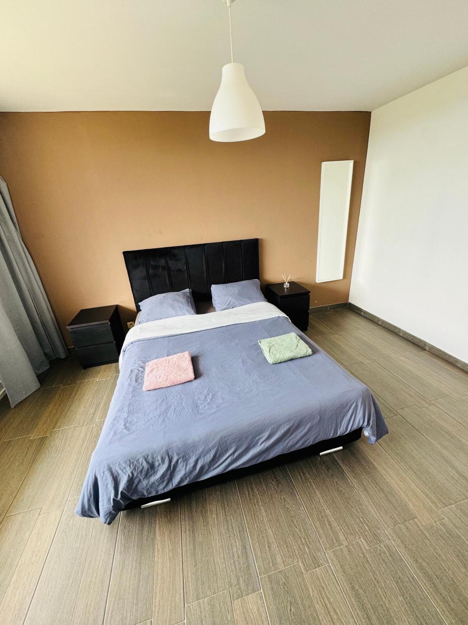 Meuble 92m2 + 2 Terrasses Appartement Brussel