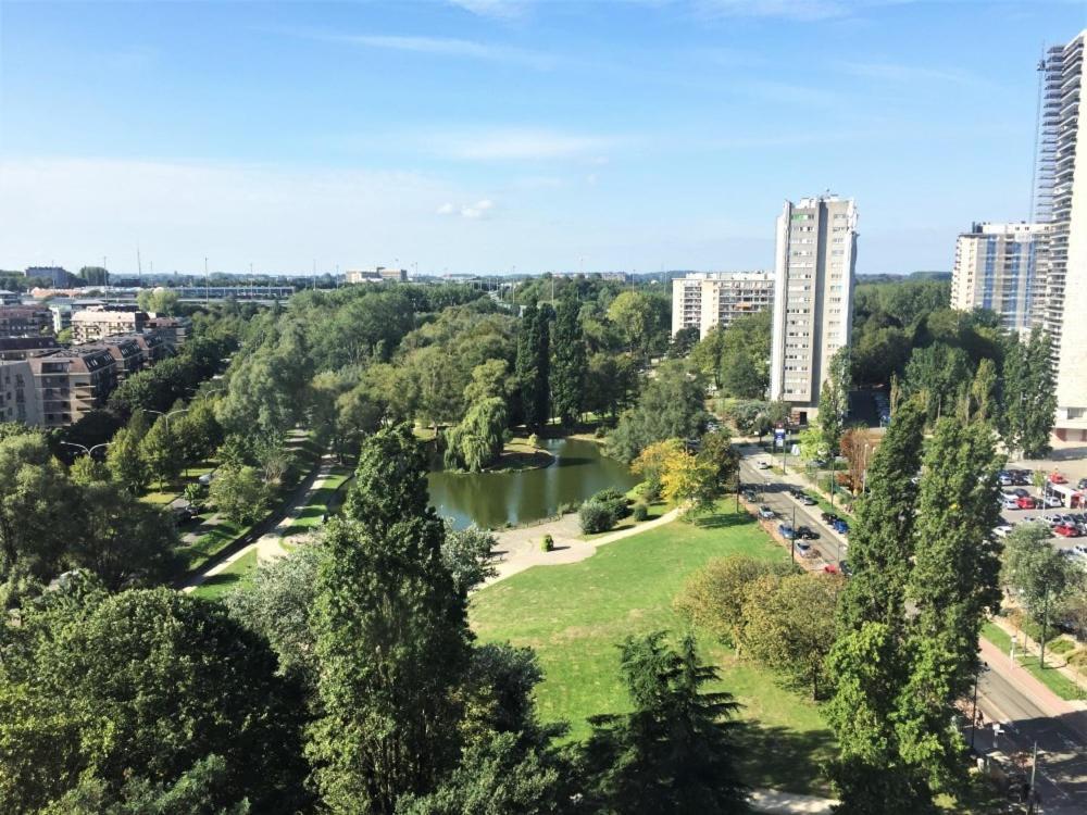 Apartment Meuble 92m2 + 2 Terrasses Brussels