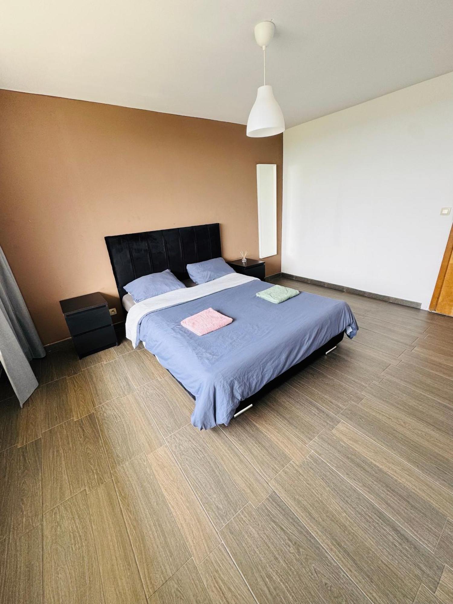 Appartement Meuble 92m2 + 2 Terrasses Bruxelles