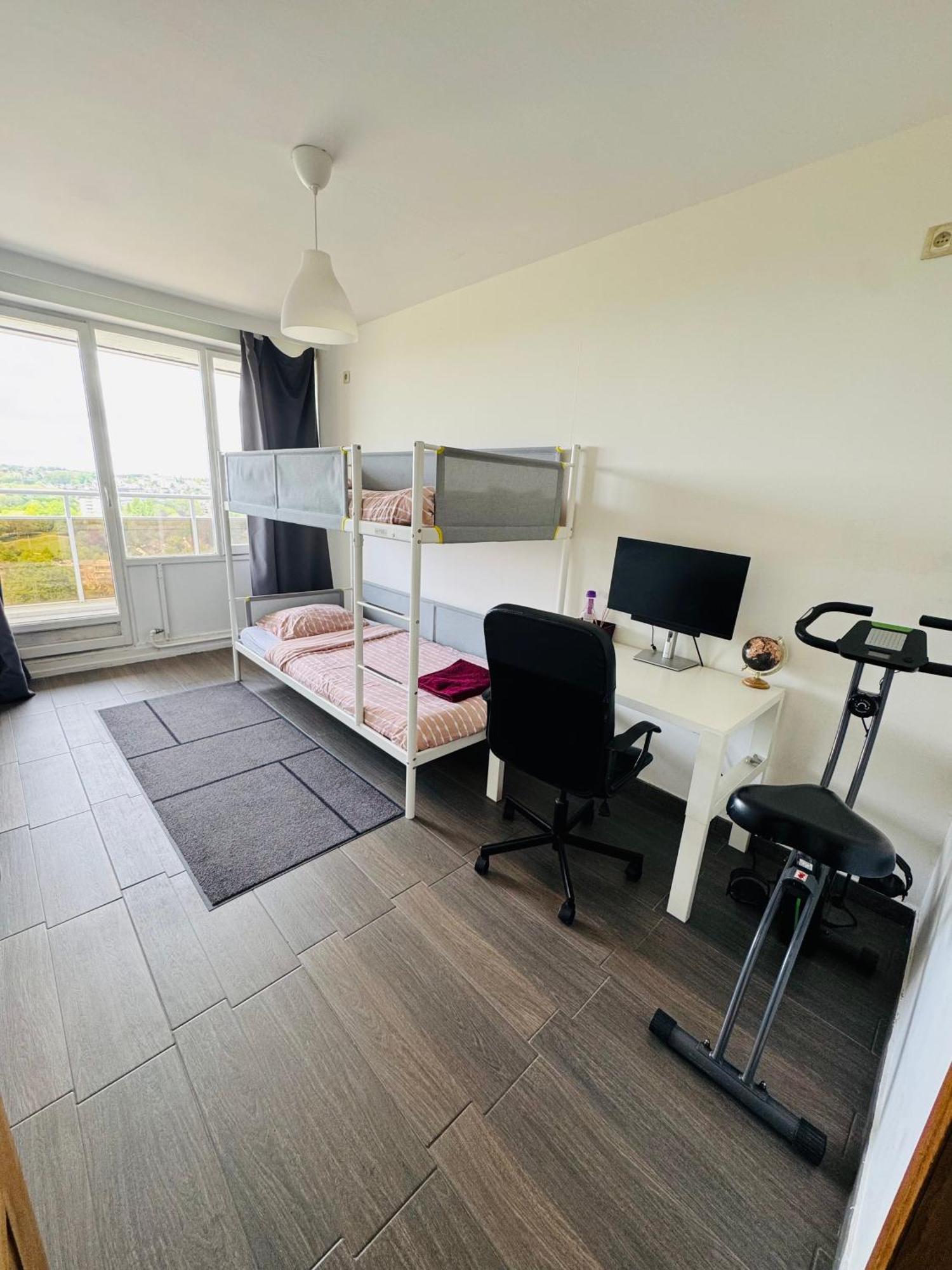 Appartement Meuble 92m2 + 2 Terrasses