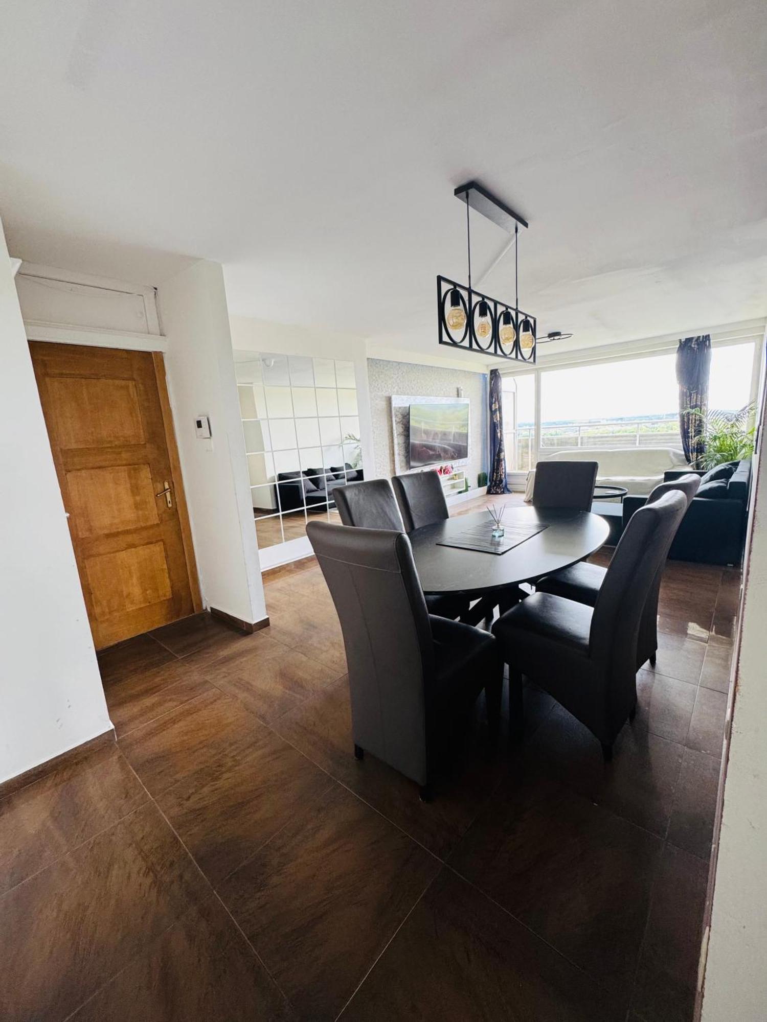 Appartement Meuble 92m2 + 2 Terrasses Bruxelles