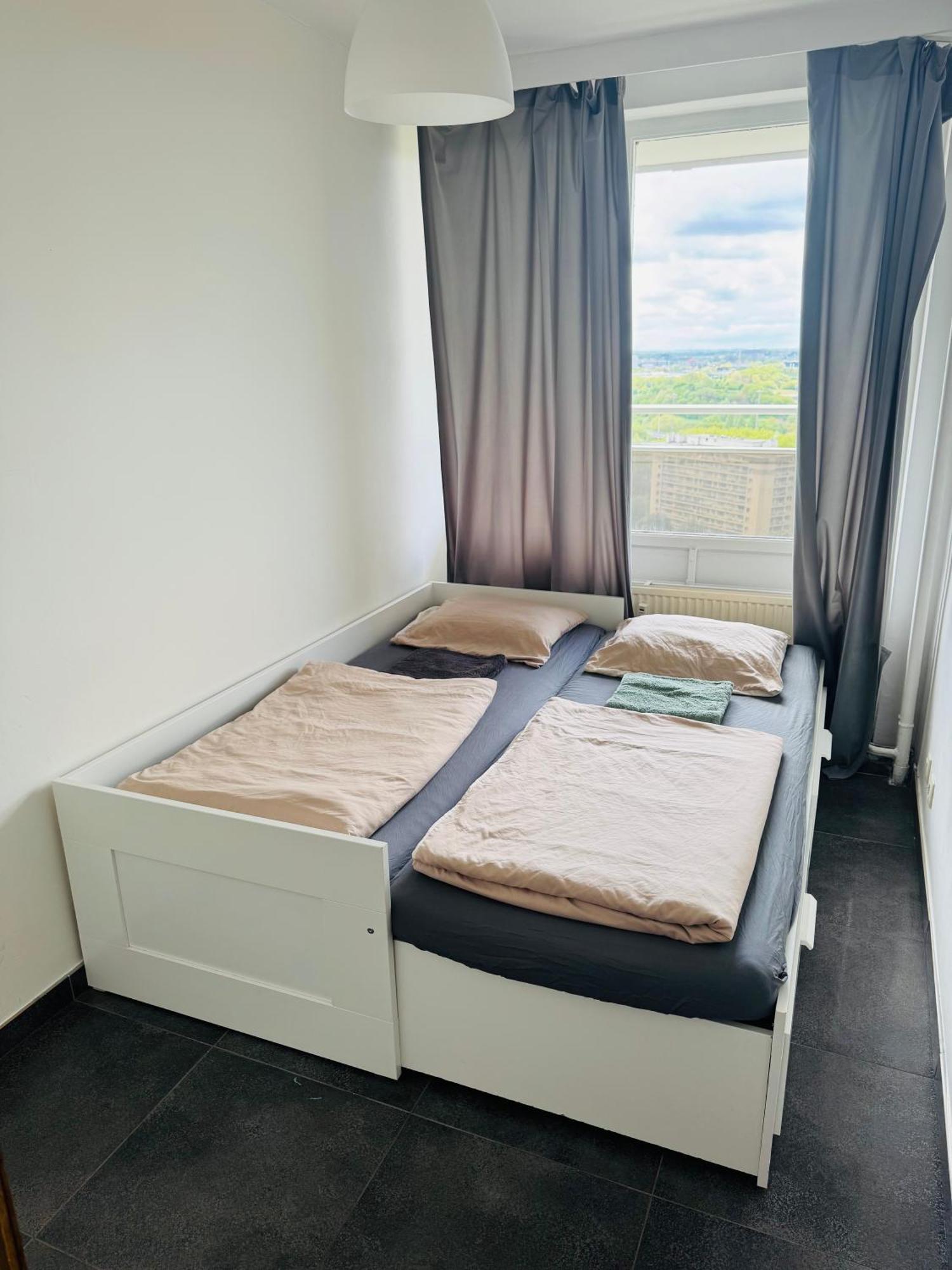 Meuble 92m2 + 2 Terrasses * Brussels